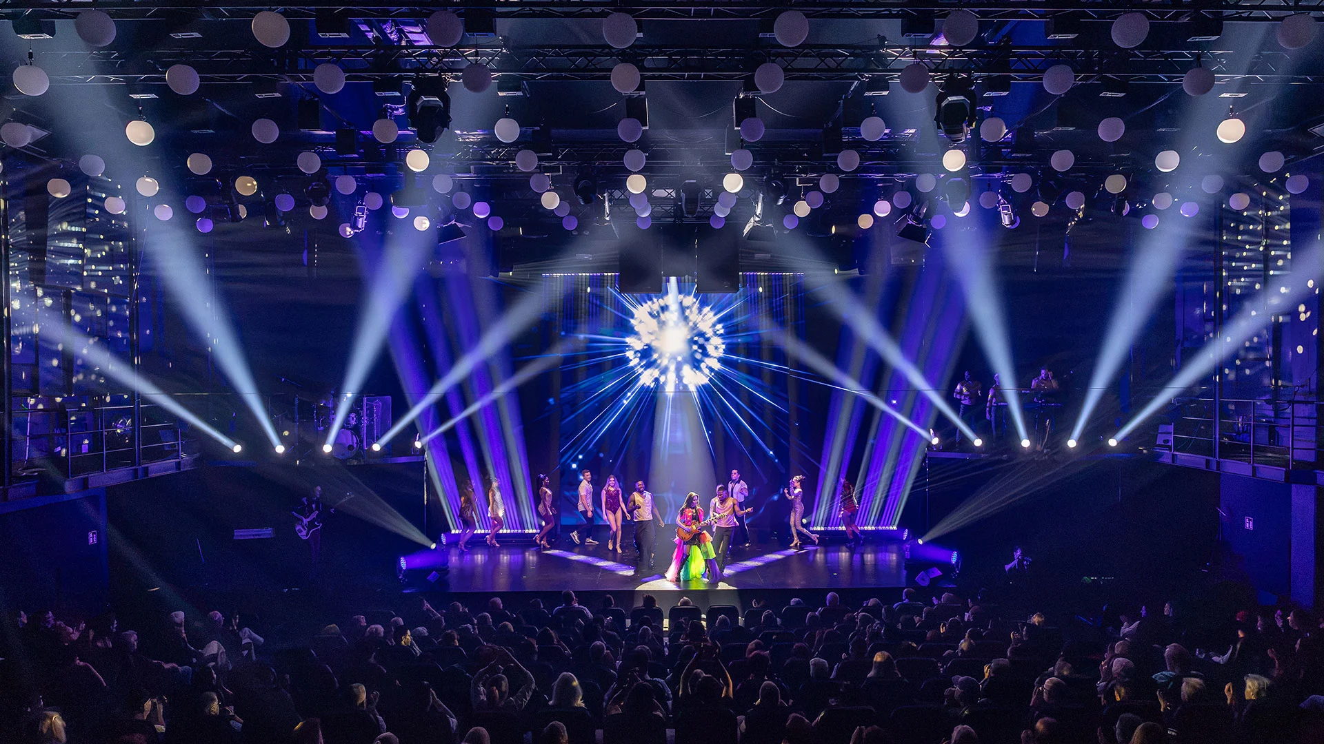 Modernste Licht- und Bühnentechnik im GOP Artistical-Theater Essen