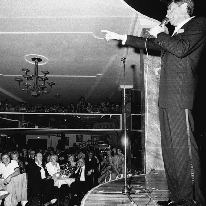 Harald Juhnke bei der Wiedereröffnung 1984